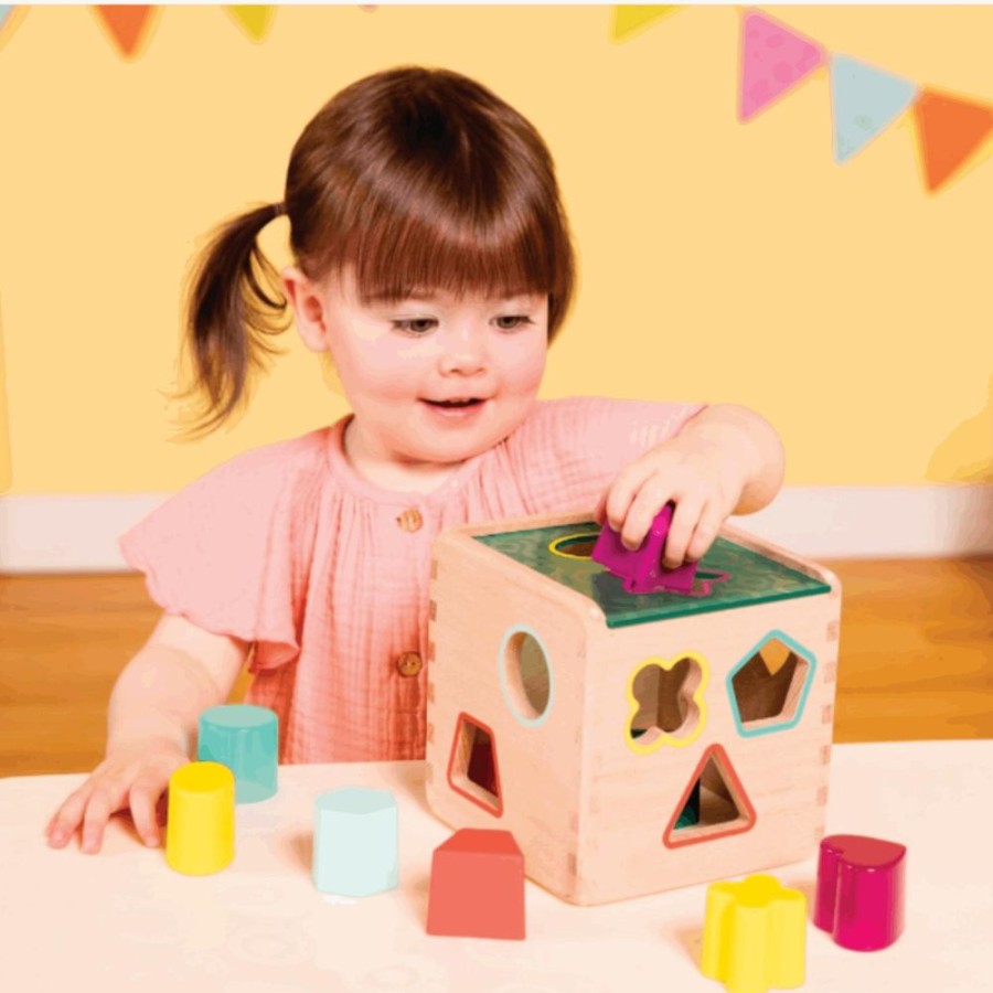 D-M B. | B. Wonder Cube Wooden Shape Sorter